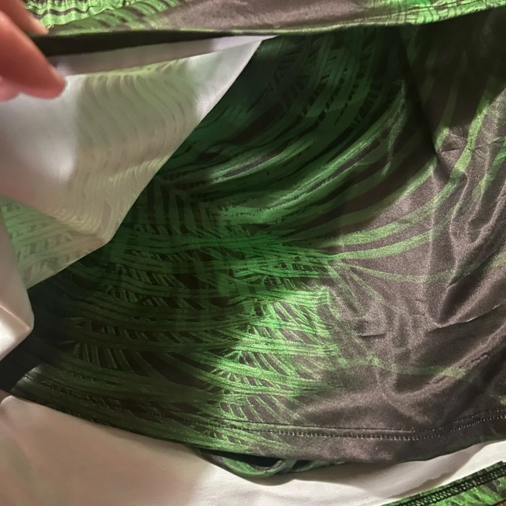 Swim By Cacique‎ Size 16 Black & Green Breezy Palm Faux Wrap Skirt